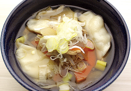 ひっつみ汁の画像